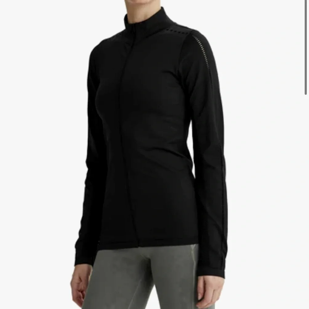 Varley | size xxs/xs | black poinsetta jacket